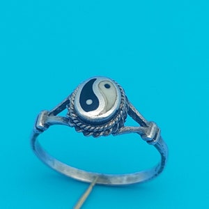 Vintage Ring 925 Silver Signet Ring Yin Yang Size 14