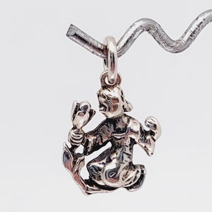 Antique Silver Pendant Woman with Flowers Charm Bracelet Pendant Lucky Charm