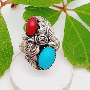 Nostalgisk ring i 925 sterlingsilver, smyckesring med indianer, sterlingsilverturkos och korall, navajo-stil, storlek 13