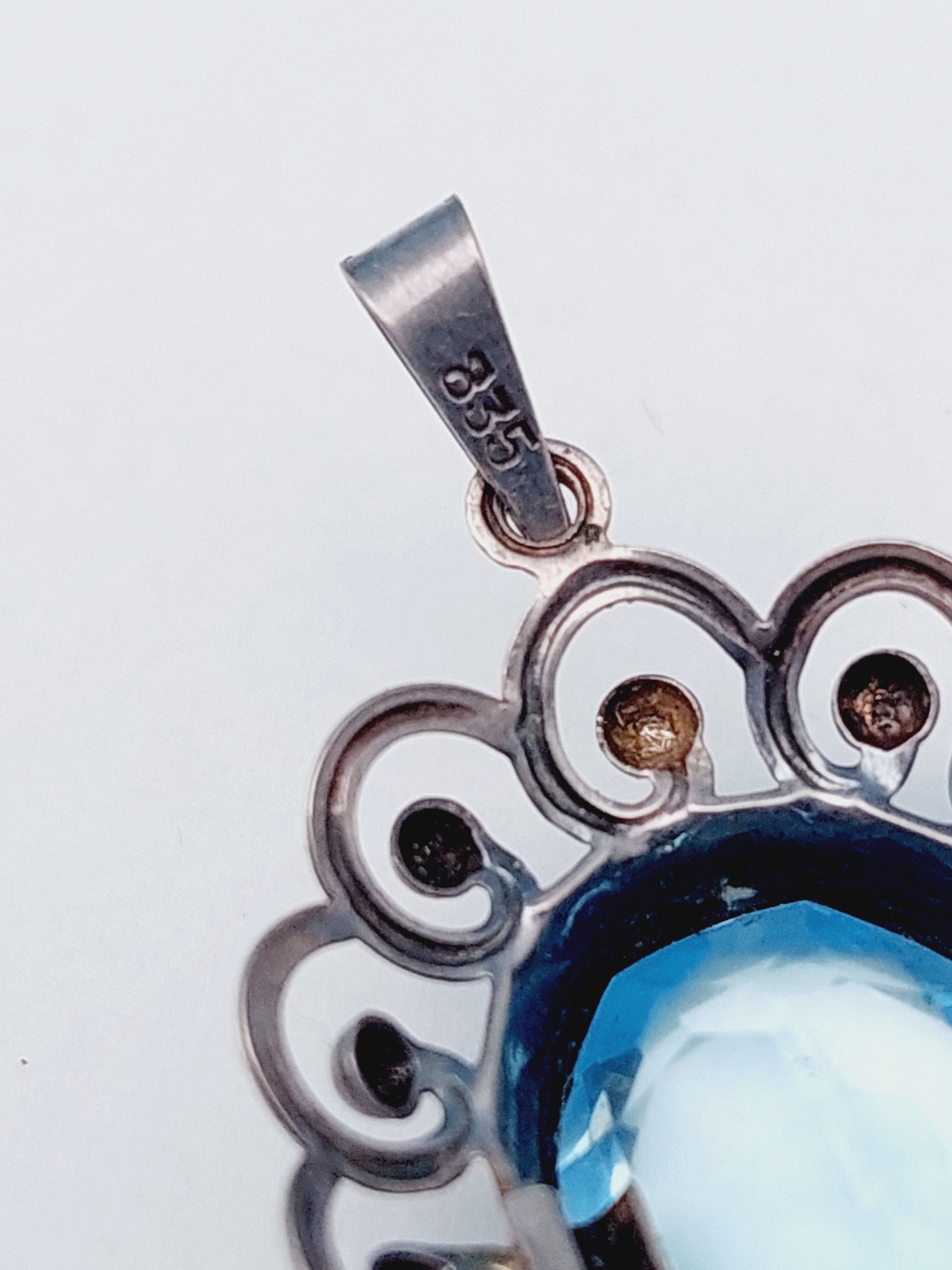 Pendentif antique en argent 835 Art Nouveau avec pierre bleu clair couleur aigue-marine - France