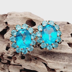 Vintage 333 real gold earrings with blue stones