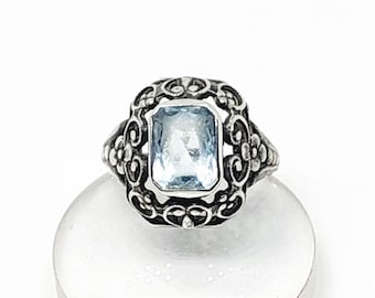 Antieke ring van 835 zilver met een aquamarijnkleurige steen, blauwe antieke ring, antieke sieraden, ringmaat 14 (54).