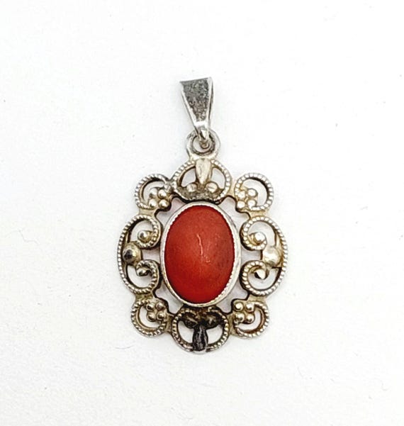Schöner 835er Silber Jugendstil Anhänger mit roter Koralle Kettenanhänger Anhänger