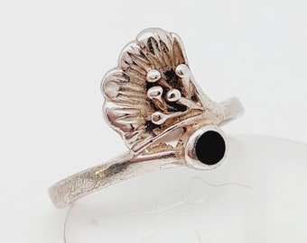 Size 14 vintage 925 silver ring filigree jewelry ring with onyx stone ginkgo art nouveau retro style Size 14 vintage 925 silver ring filigree jewelry ring with onyx stone ginkgo art nouveau retro style