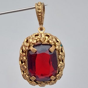 Antiker Jugendstil Anhänger double roter geschliffener Stein antiker Schmuck