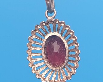 Pendentif Ancien En Argent Massif Avec Pierre Rouge - Occasion Adorable