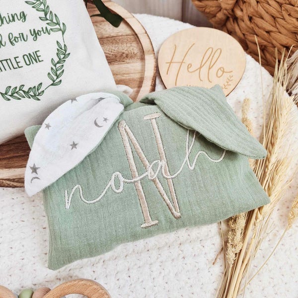 Edredón personalizado para bebé: conejito bordado, manta de muselina