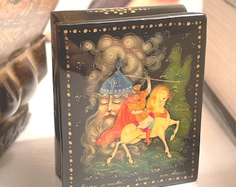 Vintage Russian Palekh Miniature Trinket Box ~ Artist Signed ~ Fairy Tale Folk Art Hand Painted