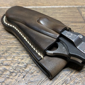 Vertical Leather Sheath for Spyderco Paramilitary 2 Folding Knife