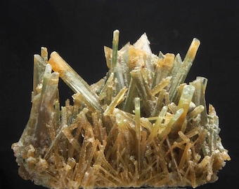 X GYPSUM, Rudna Cu mijn Polen, grote, geeloranje crytals