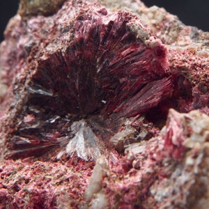 X ERYTHRITE - Agoudal Mine Morocco