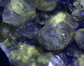 X BARITE, CERUSSITE (UV!), Mibladen, Midelt, Morocco