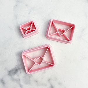 Cortador de arcilla polimérica con forma de carta de amor / Sobre de San Valentín / Cortadores de galletas / Arcilla Laralu / Glaseado de fondant Arcilla de secado al aire Arcilla de metal Arcilla plateada