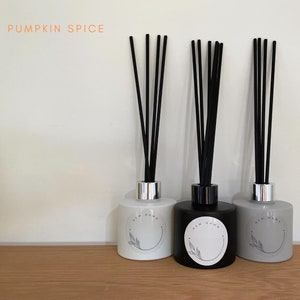 Pumpkin Spice Reed Diffuser: Autumn Home Fragrance