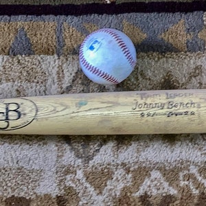 Louisville Slugger Baseball Bat - Johnny Bench - Cincinnati Reds - Wood Baseball Bat