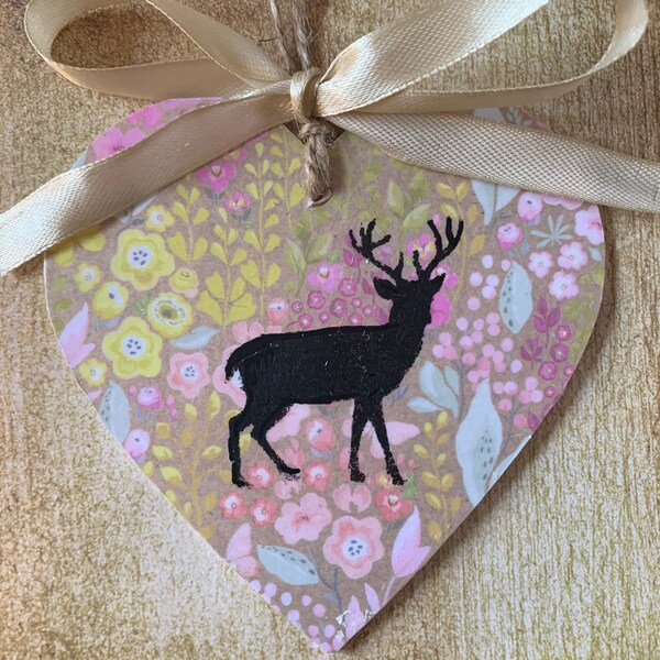 Stag hanging heart woodland animal deer rustic gift