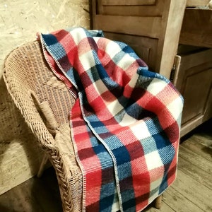 NATURAL WOOL THROW, wool blanket, national pattern, nordic design, gift, warm blanket, unique product, housewarming, 100% wool