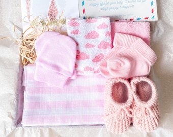 Regalo de bebé rosa / Cesta de bebé postable / "Acurrucarse en una caja"