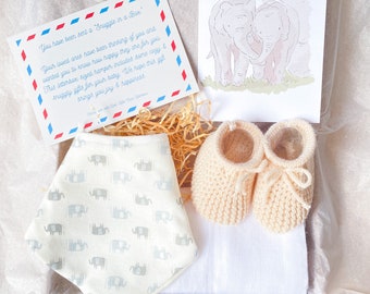 Newborn Gift Box: Unisex Knitted Booties & Muslin Snuggle