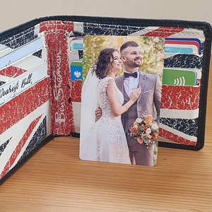Geburtstagskarte für Freund - Metallfotobrieftasche. Individuell fügen Sie Fotos und Nachricht. Romantisches Geschenk für Freund.