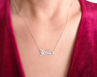 Collar con nombre gótico, collar personalizado, collar con nombre de oro, regalo de dama de honor, regalo del día de la madre, regalos para mamá, collar con nombre delicado