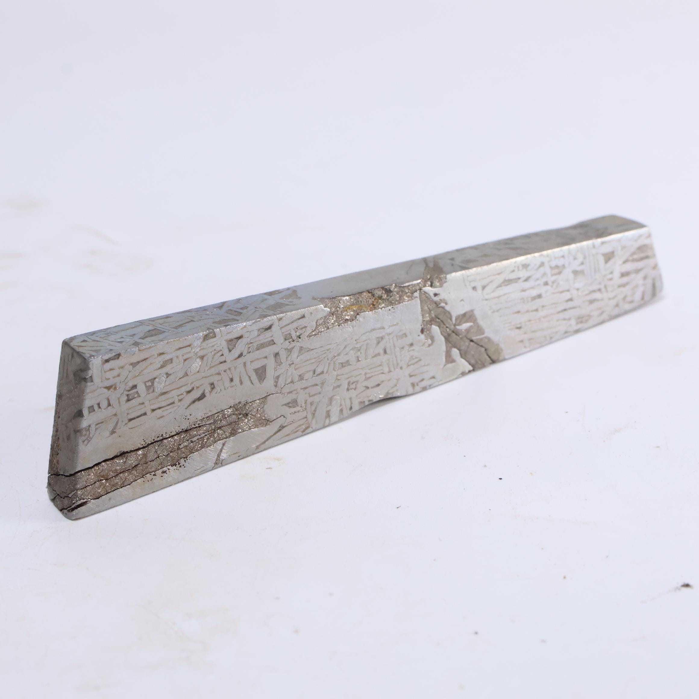 ムオニオナルスタ隕石標本、102g 宇宙鉄ギフト D6953 - Etsy 日本