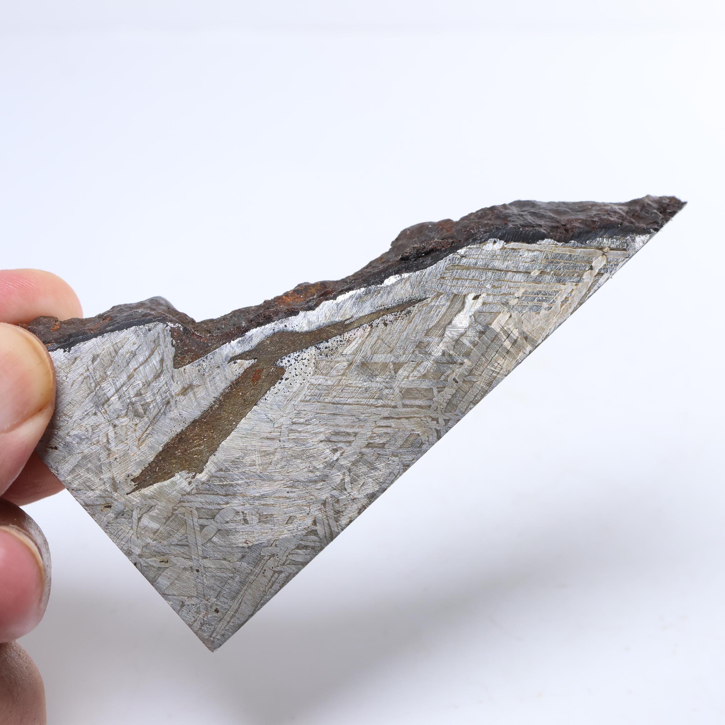 鉄隕石 206g 鉄隕石標本、宇宙ギフト、天文学コレクターズアイテム D7121