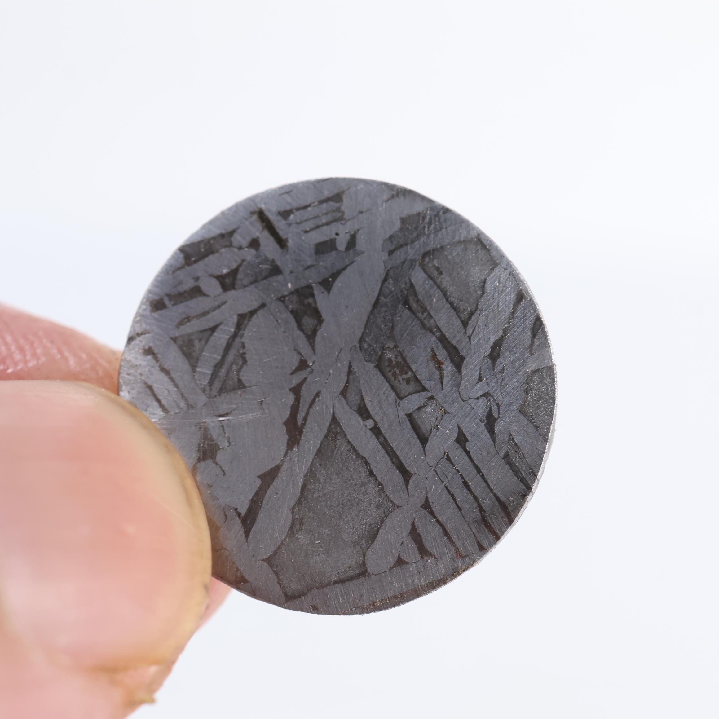 ムオニオナラスタ 隕石ウォッチ 文字盤 19 mm 円形スライス D6937