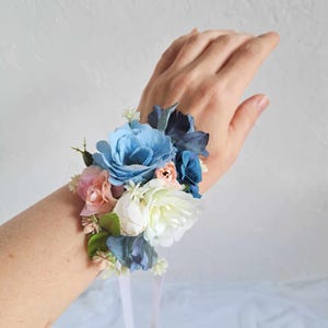 Blue white wrist corsage Blue corsage wedding flower girls Corsage prom Mom wedding flower bracelet