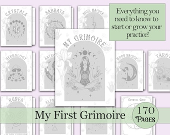 Puede incluir: Un grimorio digital imprimible de 170 páginas, con ilustraciones de cristales, fases lunares, cartas de tarot y otros símbolos mágicos. El texto "My First Grimoire" está en la parte inferior de la imagen.