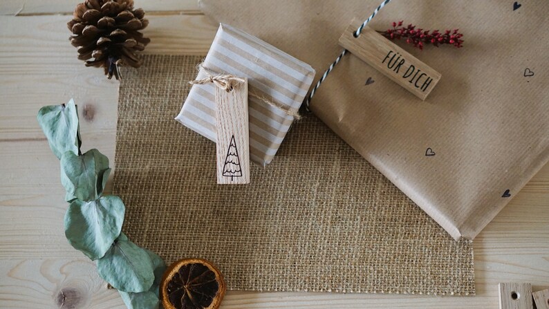 SLshiBo Weihnachtsanhänger 12-teilig - Holz Christbaumschmuck Mit Juteschnur