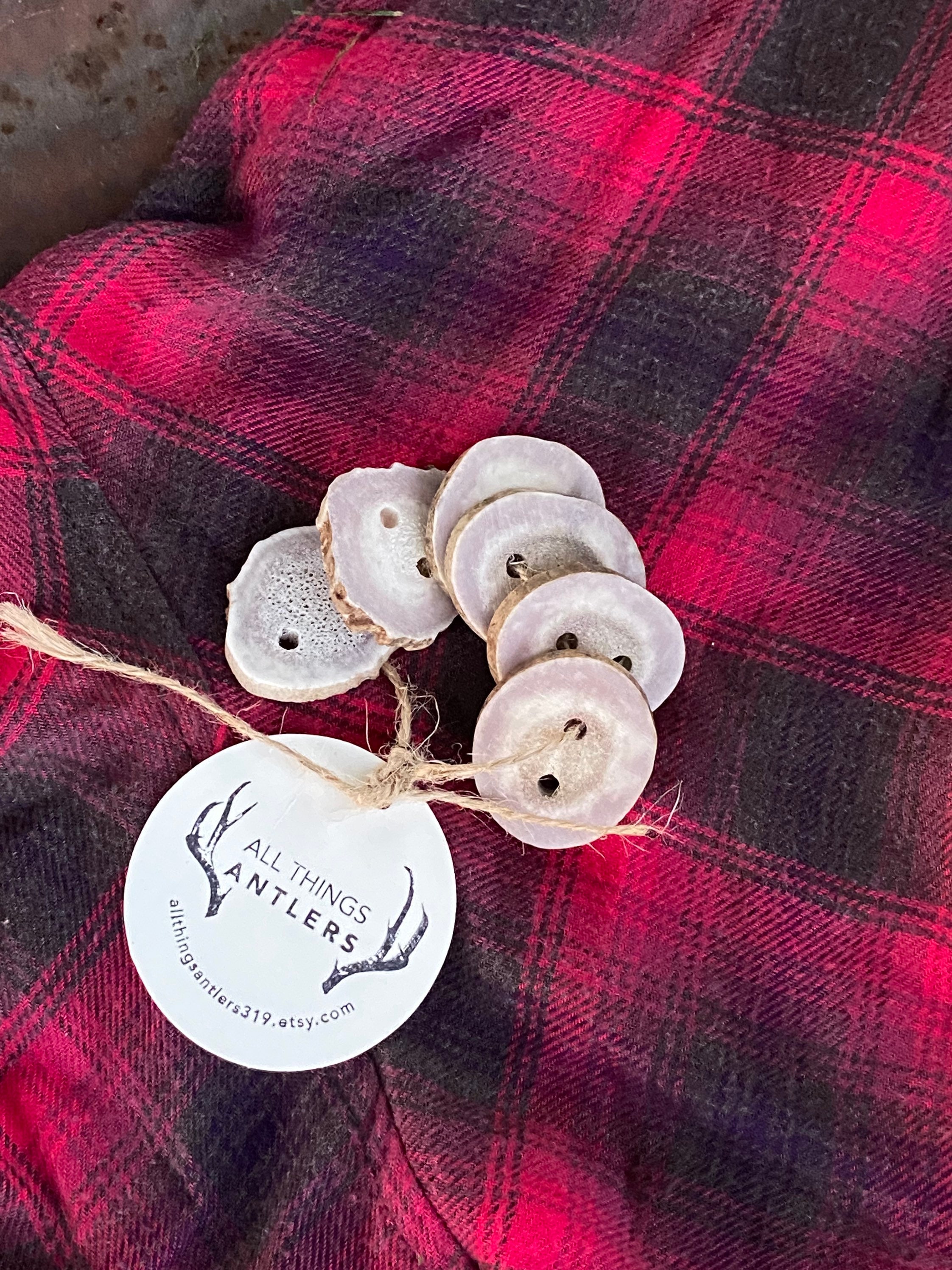 HANDMADE WITH LOVE, 15mm 20mm 25mm, Wood Buttons, Smooth Lightweight,  Crochet Buttons, Knitting Buttons, Baby Sweater Buttons, Sewing Button 