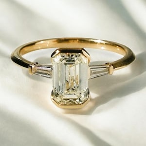 3 CT Emerald Cut Engagement Ring 14K Solid Gold Moissanite Ring Three Stone Baguette Ring for Women Birthday Anniversary Gift for Her