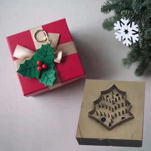 Christmas Leaf Cutting Die Mold Die Cuts Punching Cutter Knife Mould Template for DIY Leather Crafts Making