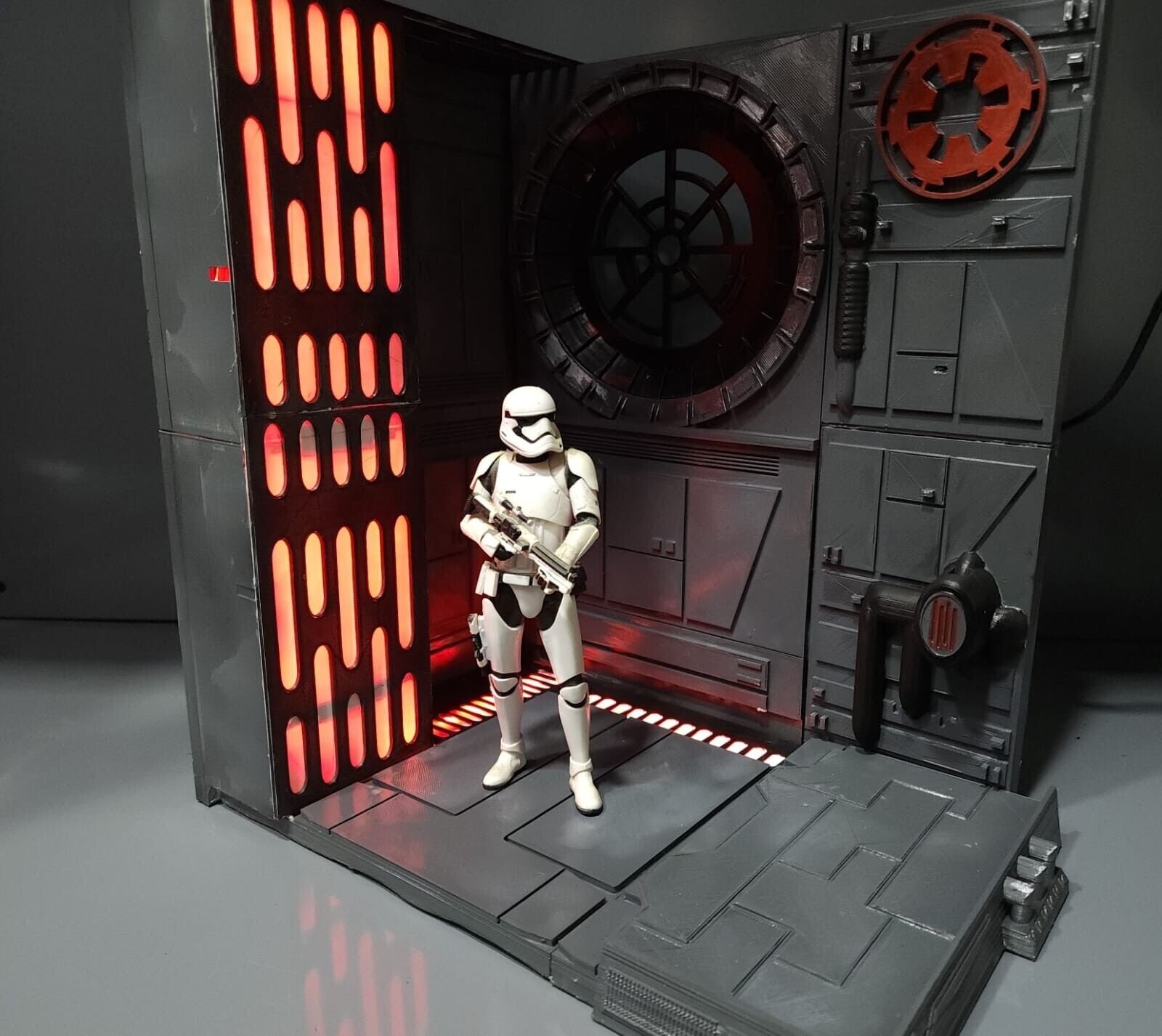 Custom STAR WARS DIORAMA Death Star Scale 1 6 or 1 10 Handmade