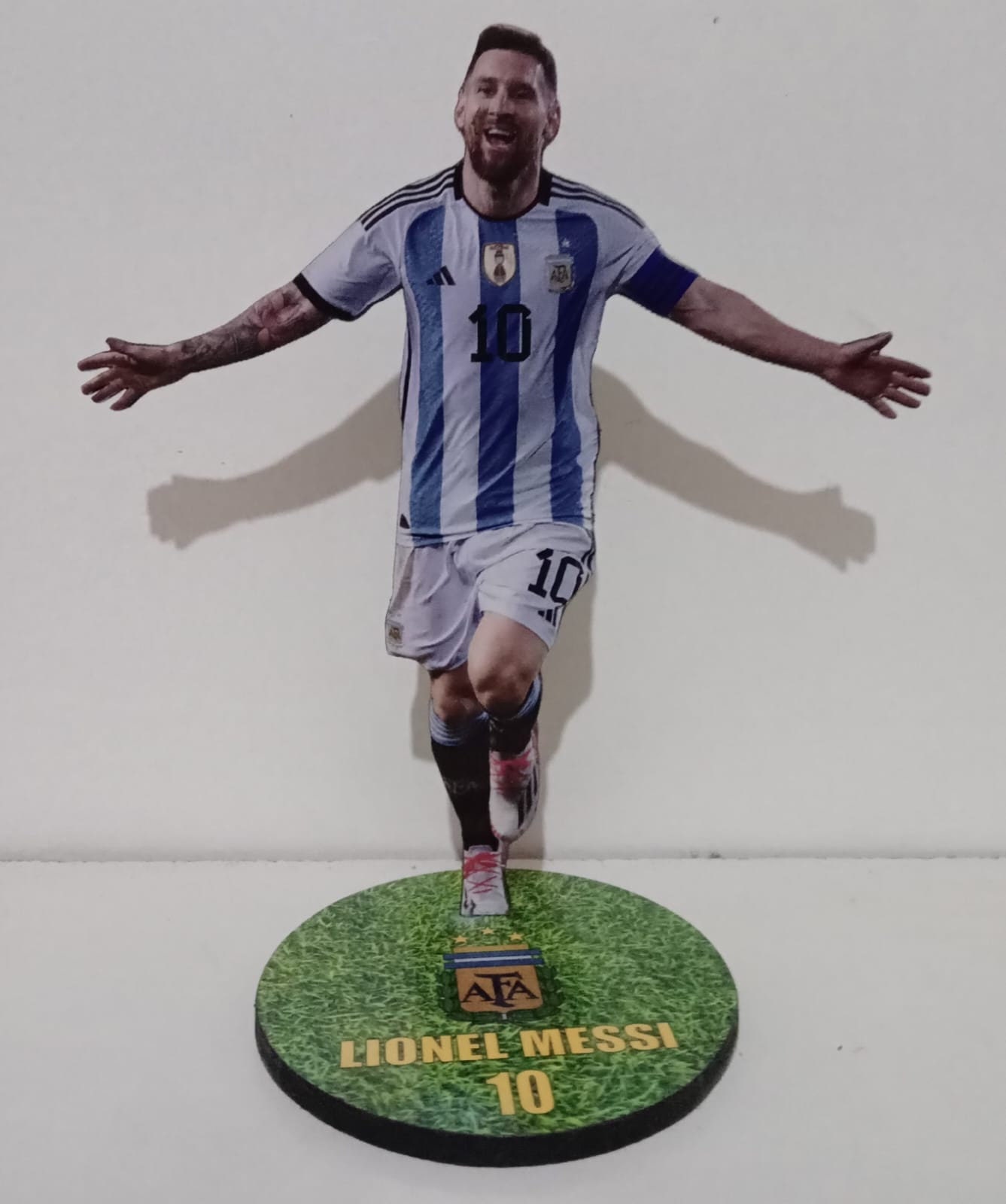 Muñeco Funko Pop Custom Lionel Messi con Capa Besht Mundial Qatar 2022  Fútbol