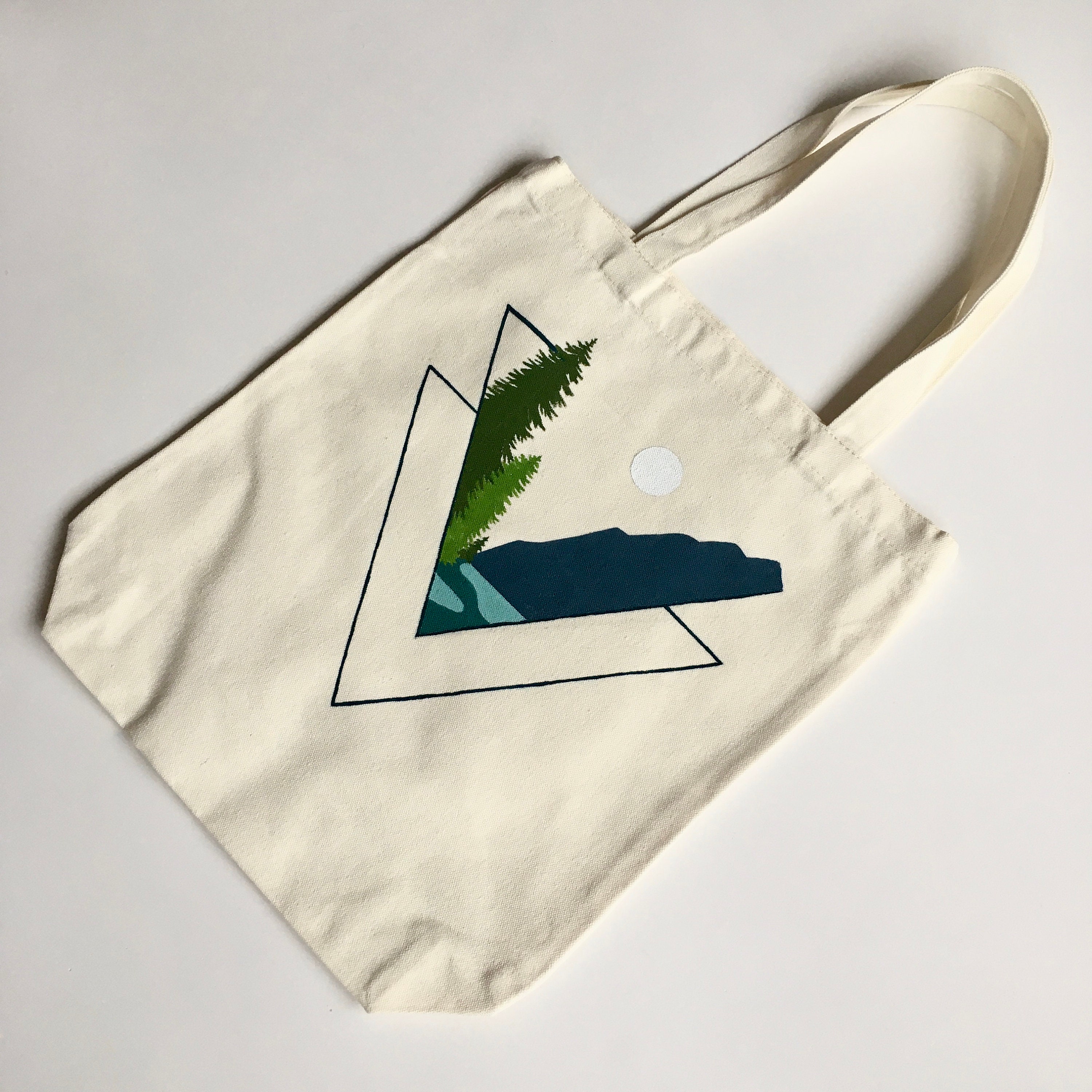 Mountain Snow Pattern Print Leather Tote Bag main image 0