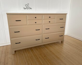 Refinished 6-Drawer Dresser - Modern Colonial / Farmhouse - Solid Rock Maple