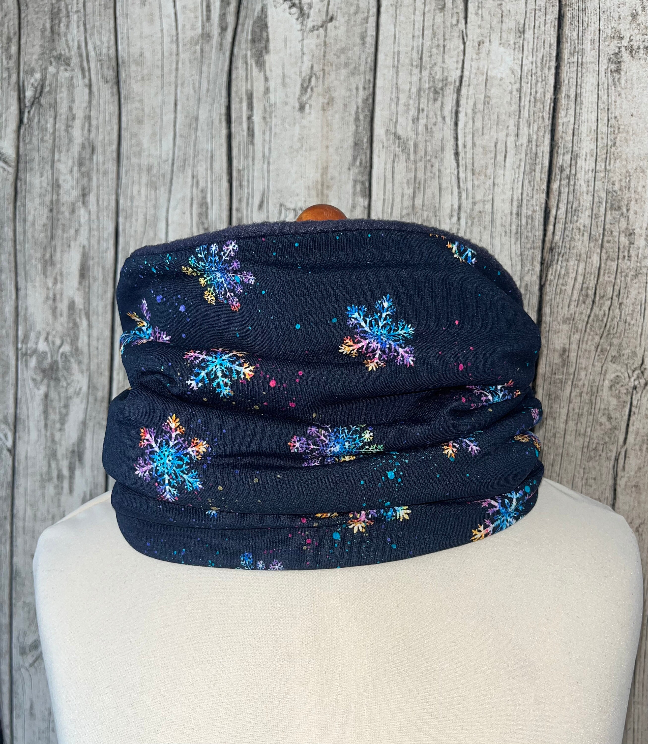Loop Scarf Fleece Cuddly Scarf - Snowflake Dark Blue Rainbow *NEW*