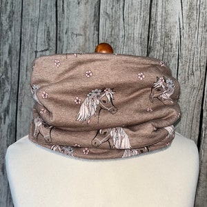 Loop Scarf Fleece Myshalsduk - Häst Hästar Blommor Glitter Beige *NYHET*