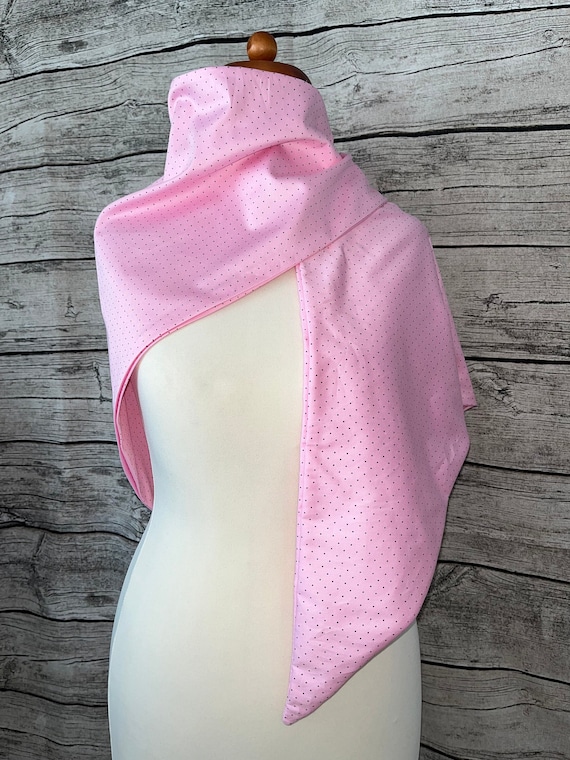 Tanti Modi Tutorial Come Indossare Una Sciarpa La Bandana è