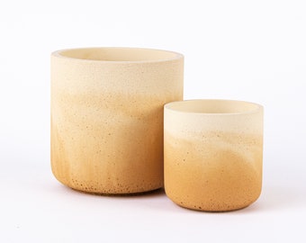 Ochre Fade Pot, Various sizes available