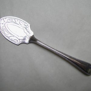 Decorative Antique Silver Plated Bead Edged Pattern CHEESE/Butter/JAM Spade Engraved with Monogram &quot;AM&quot; circa 1910&#39;s