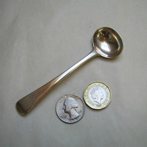 Antique Old English Pattern Solid SILVER SALT SPOON Hallmarked for London 1817