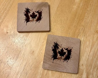 Cedar coasters set, Canadian Flag spash effect,