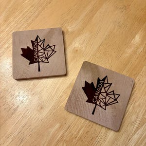 Cedar coasters set, canada, maple leaf