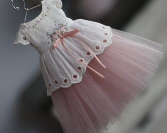 Rose Embroidered Blythe Dress: Romantic Antique Doll Outfit