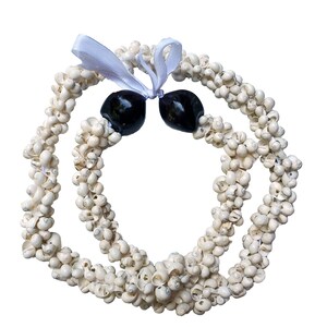Hawaii Wedding Mongo Shells with Kukui Nut Lei Necklace