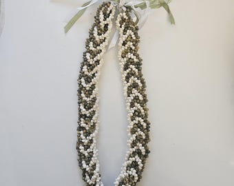 24-inch Flat Braided Green and White Mongo Shell Necklace Lei with Adjustable Tie Ribbon