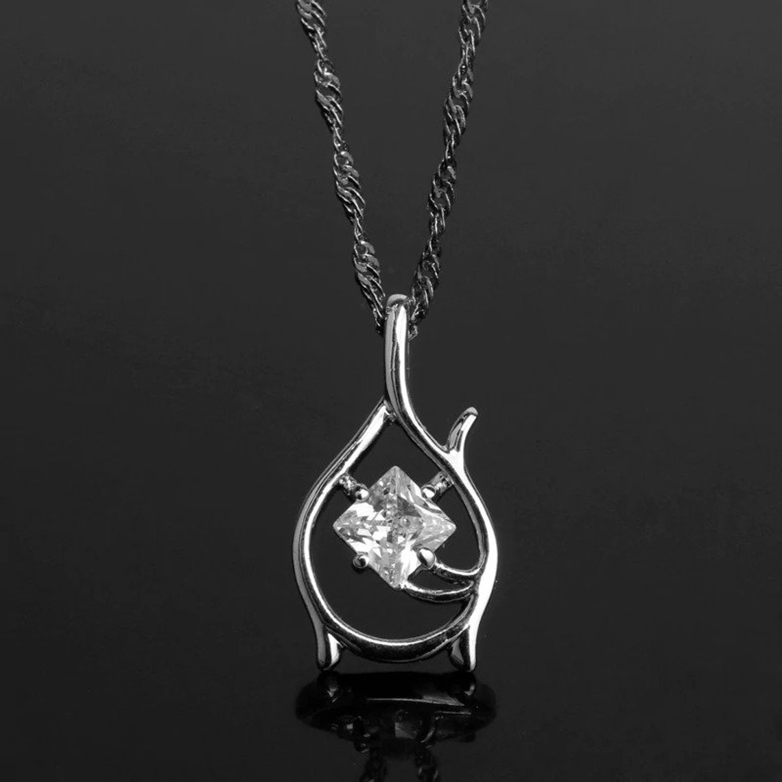 Elf Tauriel's Pendant Necklace Elvish Queen Necklace LOTR | Etsy